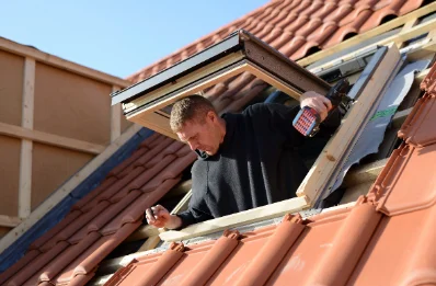Pose de fenêtres de toit Velux à la Godefroy